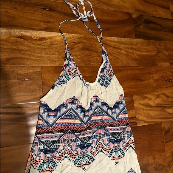 Patterned Maxi Dress - Picture 2 of 3